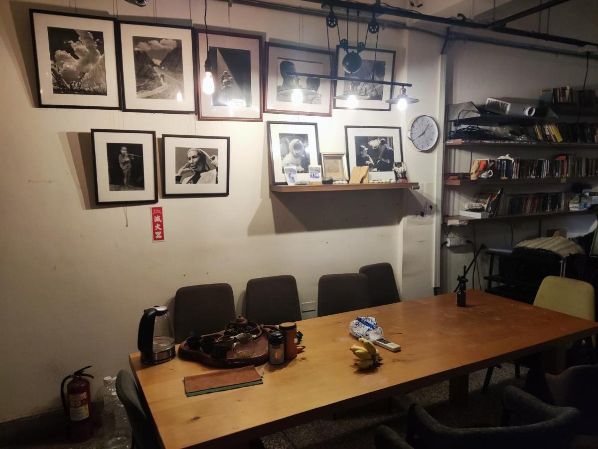 Formosa Backpackers Hostel & Apartment（青年民宿） Хуалянь Экстерьер фото