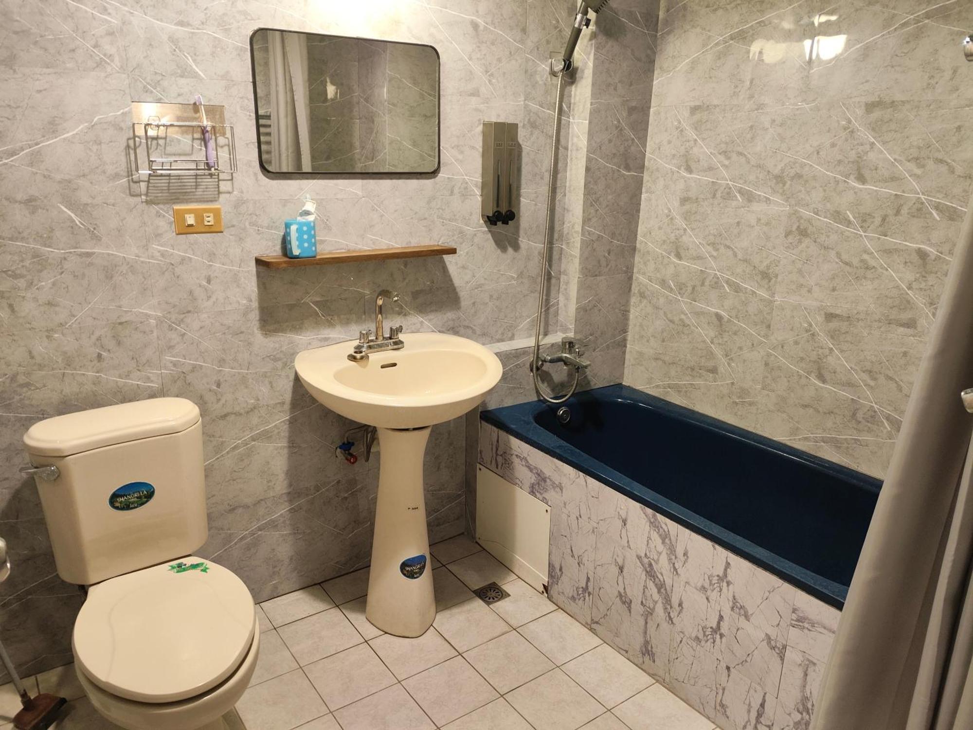 Formosa Backpackers Hostel & Apartment（青年民宿） Хуалянь Экстерьер фото