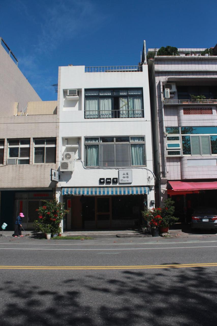 Formosa Backpackers Hostel & Apartment（青年民宿） Хуалянь Экстерьер фото